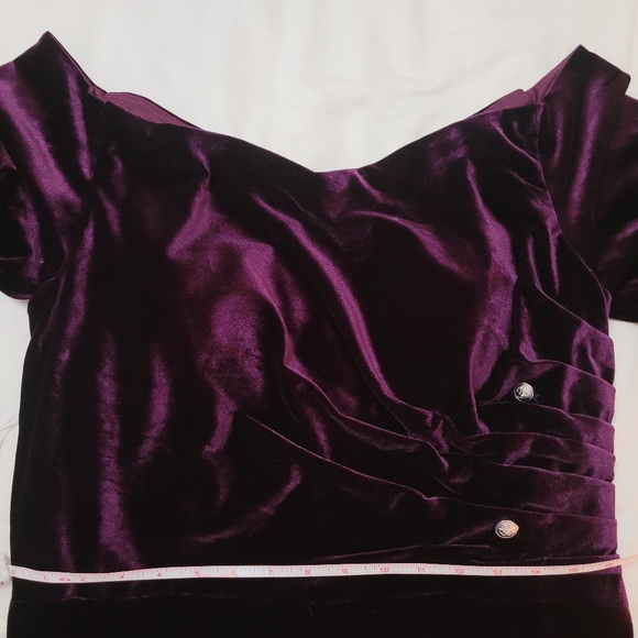 Evening gown - Picture 13 of 13